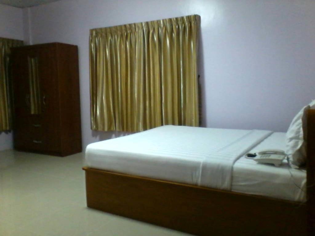 Aung Tha Pyay Hotel 3 Yangon Rum bild