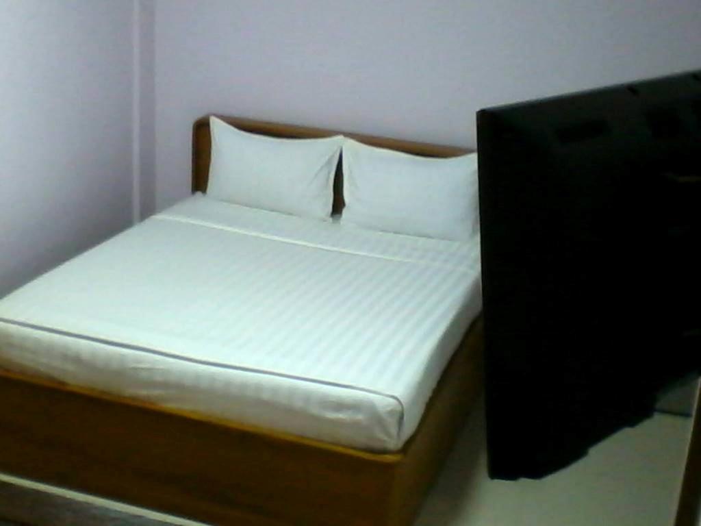 Aung Tha Pyay Hotel 3 Yangon Rum bild