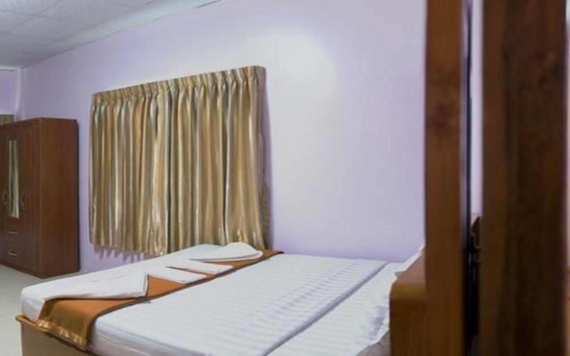 Aung Tha Pyay Hotel 3 Yangon Exteriör bild