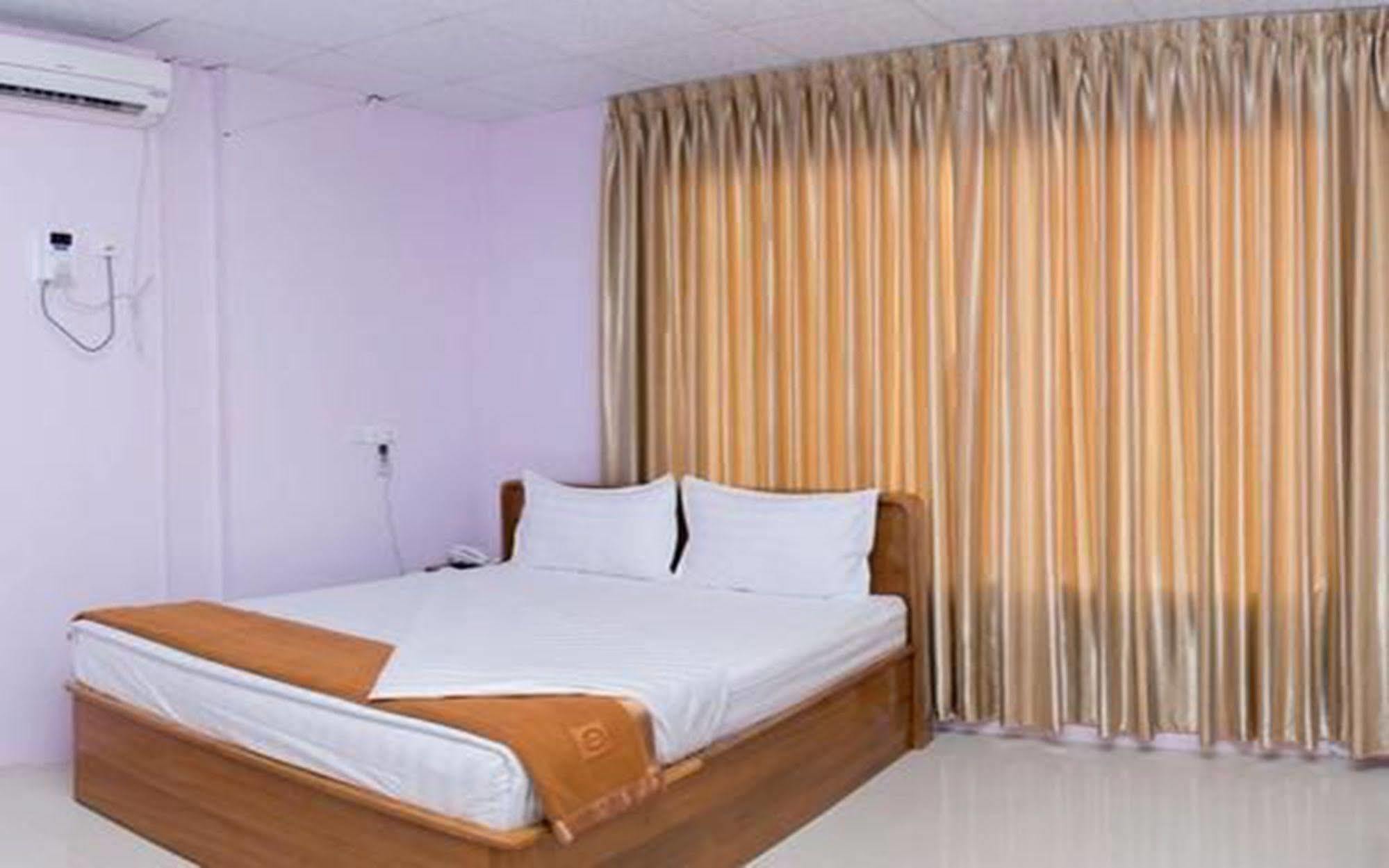 Aung Tha Pyay Hotel 3 Yangon Exteriör bild